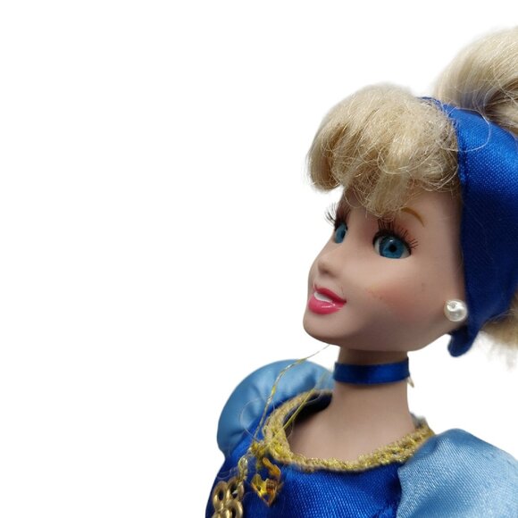 Disney Porcelain Cinderella Princess Doll Brass Key Collection Keepsake Edition - Picture 8 of 9